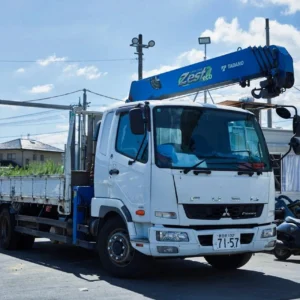 Mitsubishi 6 Wheel Crane Truck for Sale
